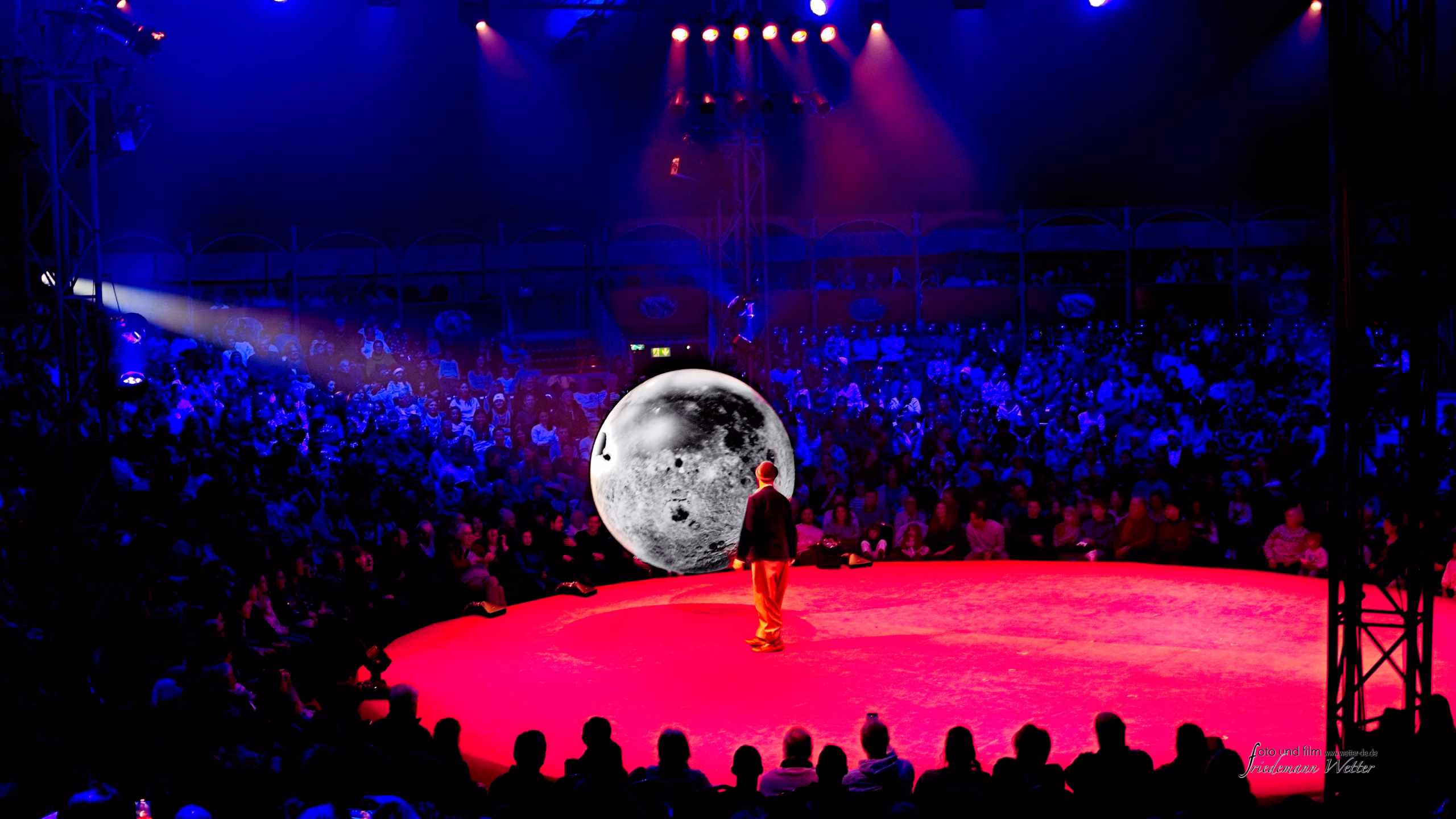 DSCF8079_X-E2v1.raf_16x9